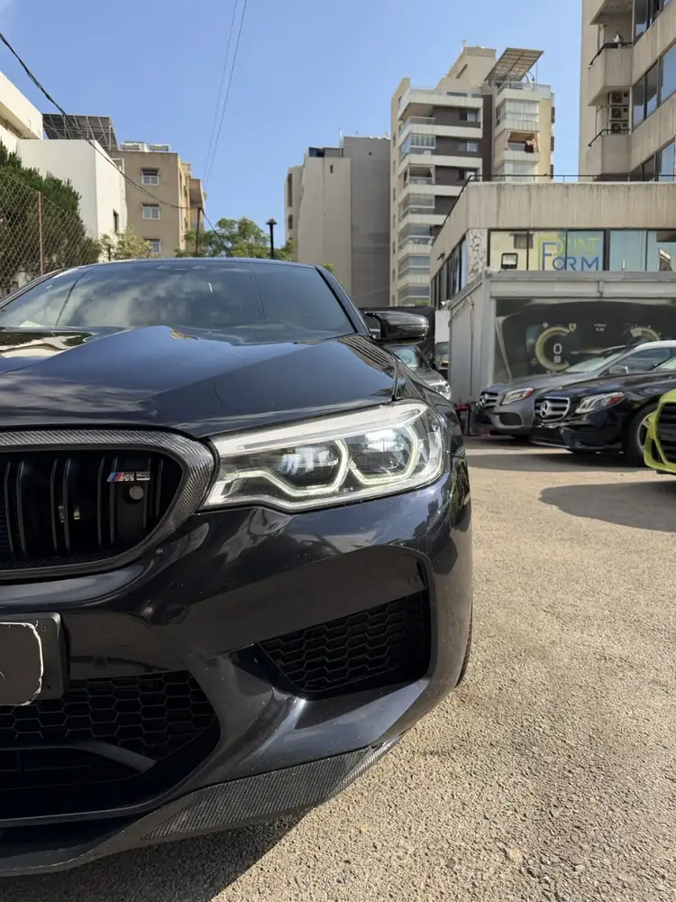 BMW M5 2018 photo 21