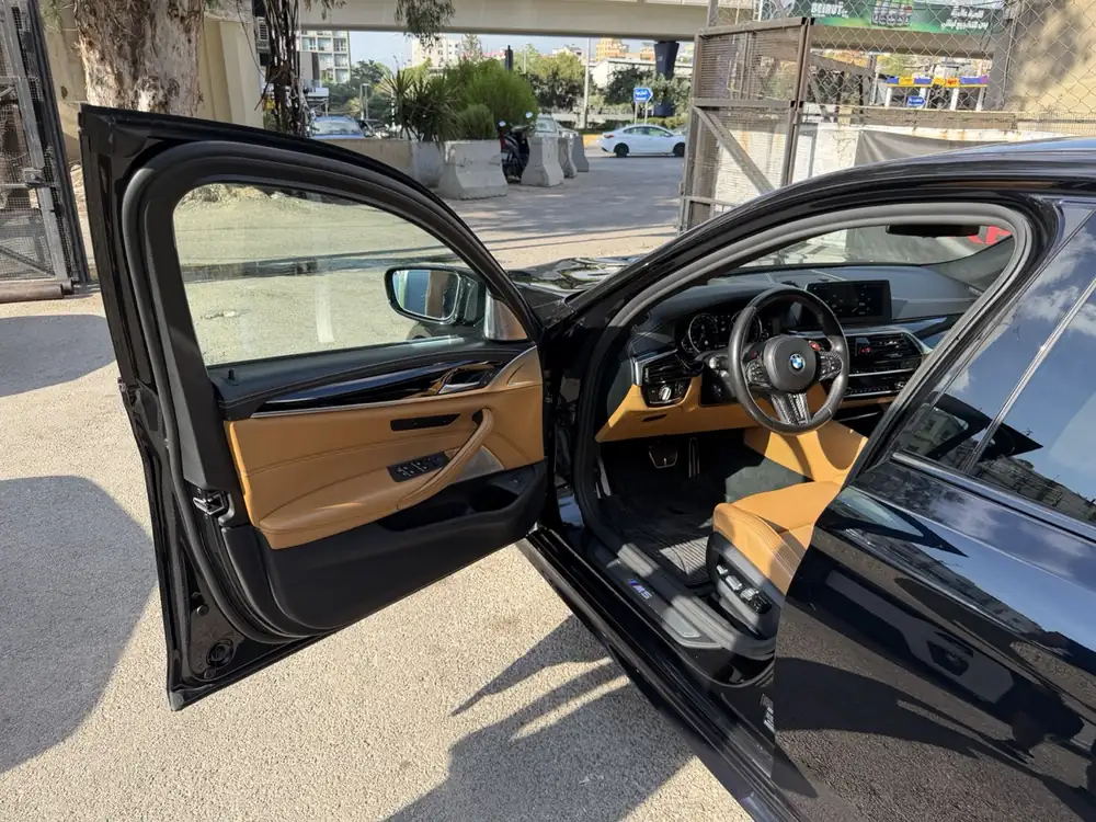 BMW M5 2018 photo 45