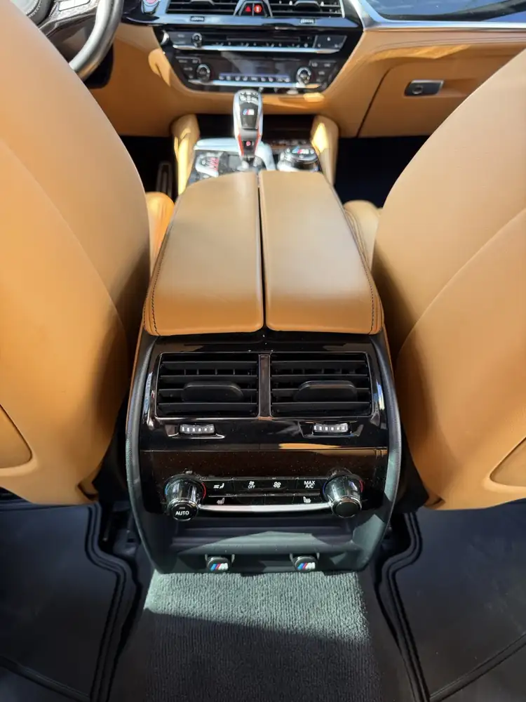 BMW M5 2018 photo 56