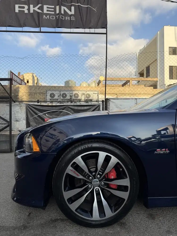 Dodge Charger SRT Hemi 6.4L V8 2014 photo 25