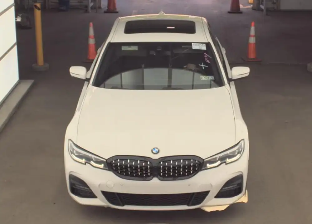 BMW 330i M-Tech 2019 photo 3