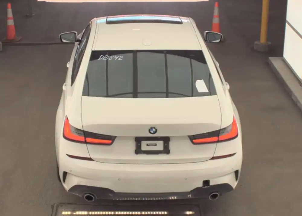 BMW 330i M-Tech 2019 photo 5