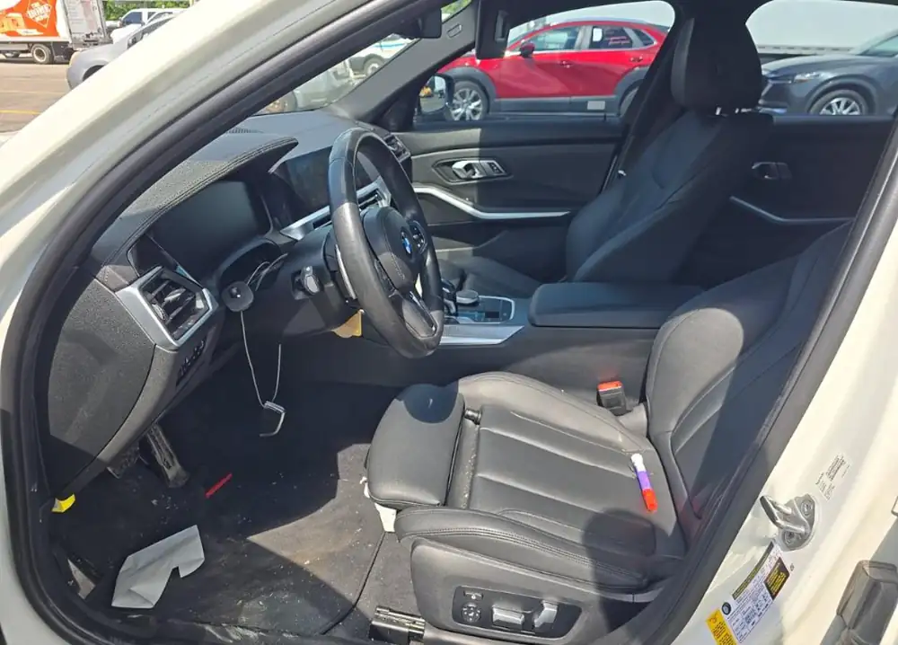 BMW 330i M-Tech 2019 photo 13