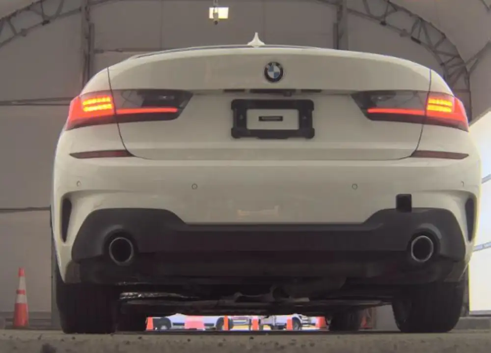 BMW 330i M-Tech 2019 photo 21