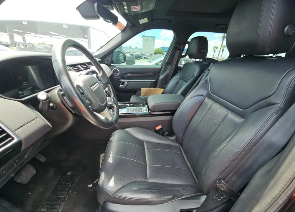 Land Rover Discovery HSE 2019 photo 8