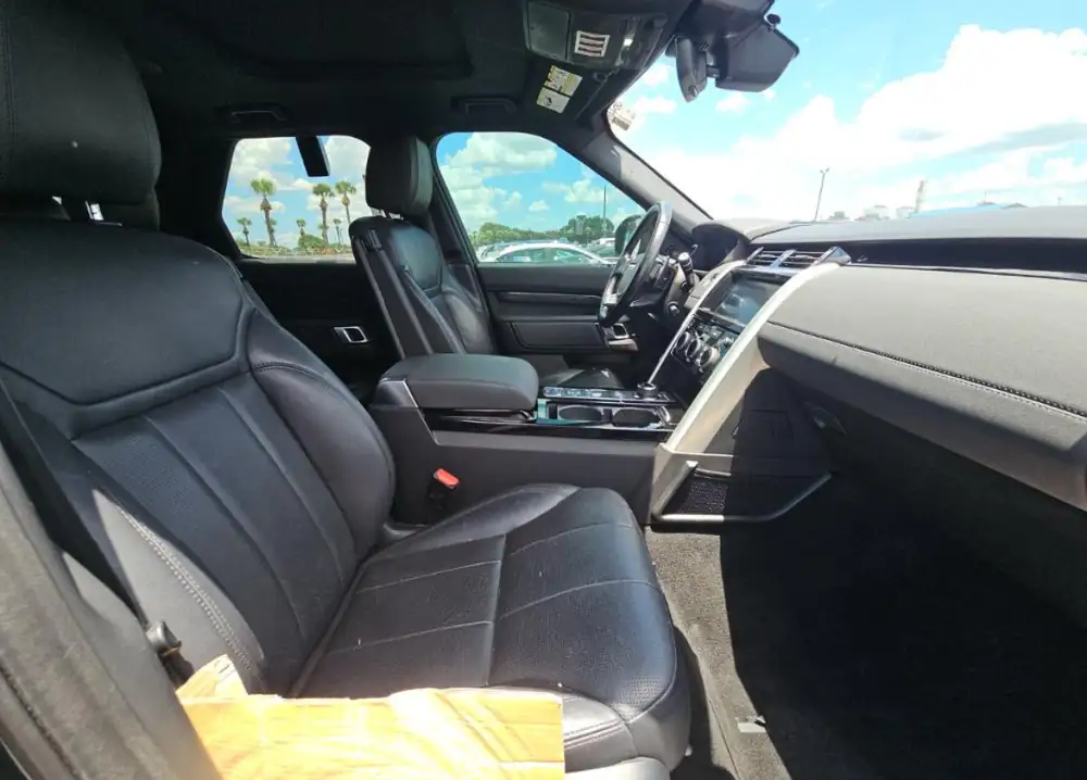Land Rover Discovery HSE 2019 photo 9