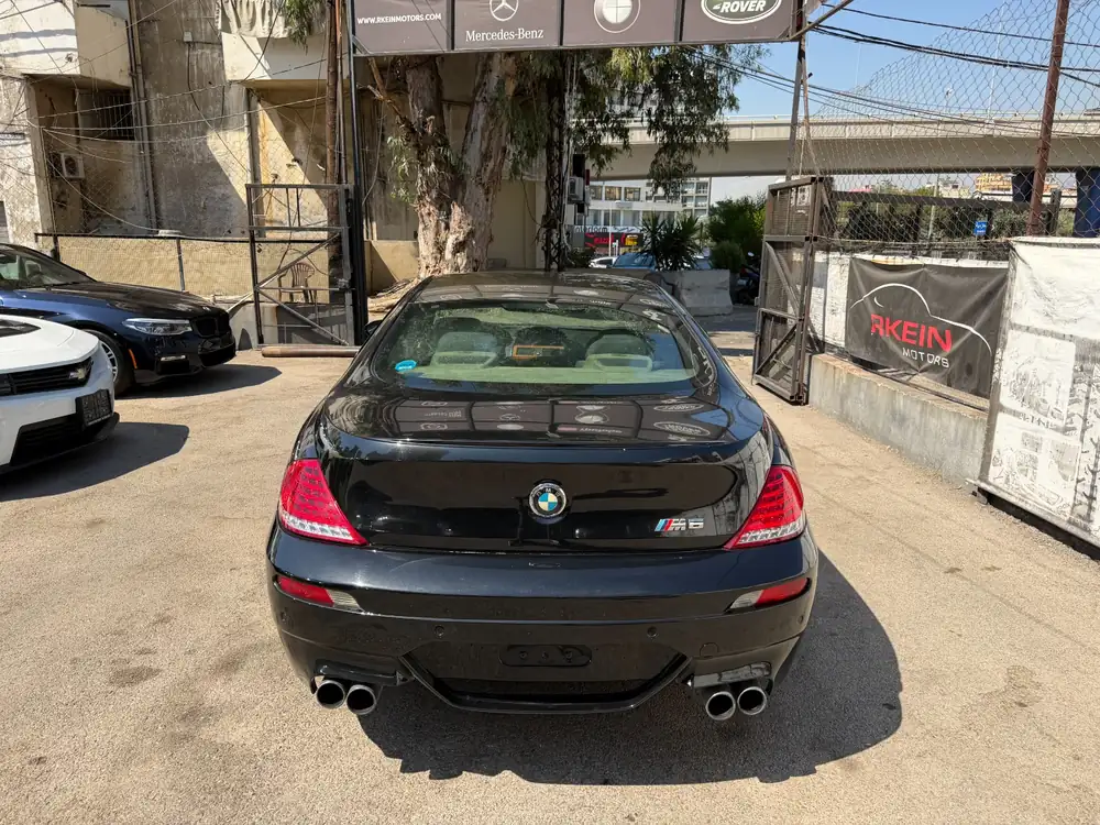 BMW M6 V10 2006 photo 5