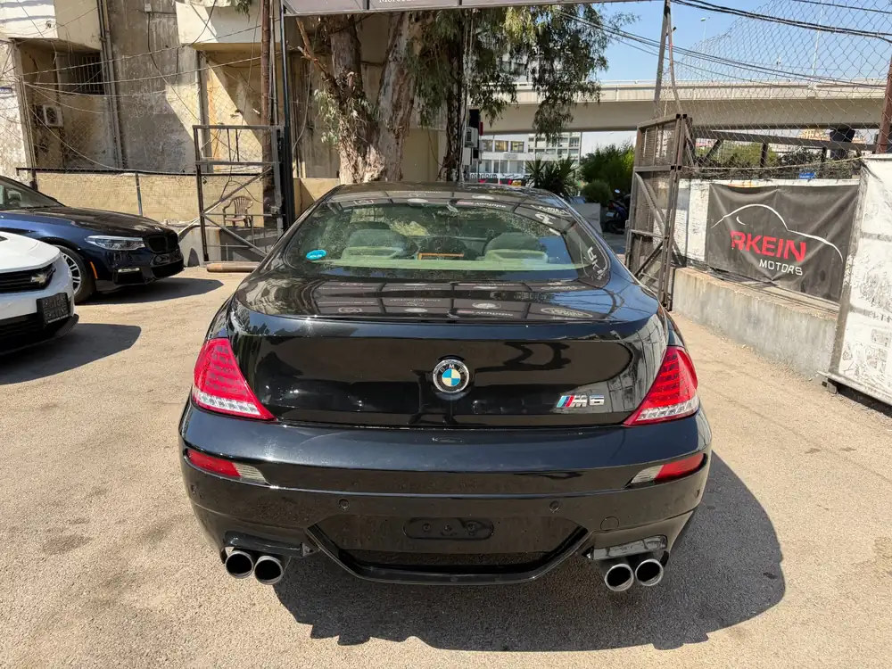 BMW M6 V10 2006 photo 12