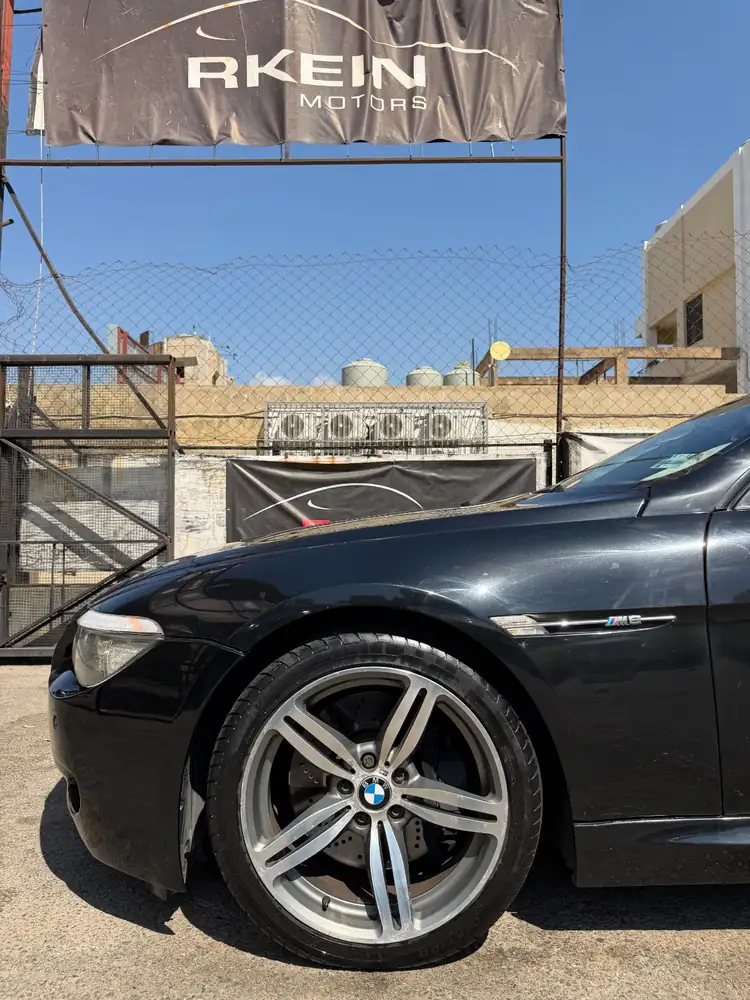 BMW M6 V10 2006 photo 19