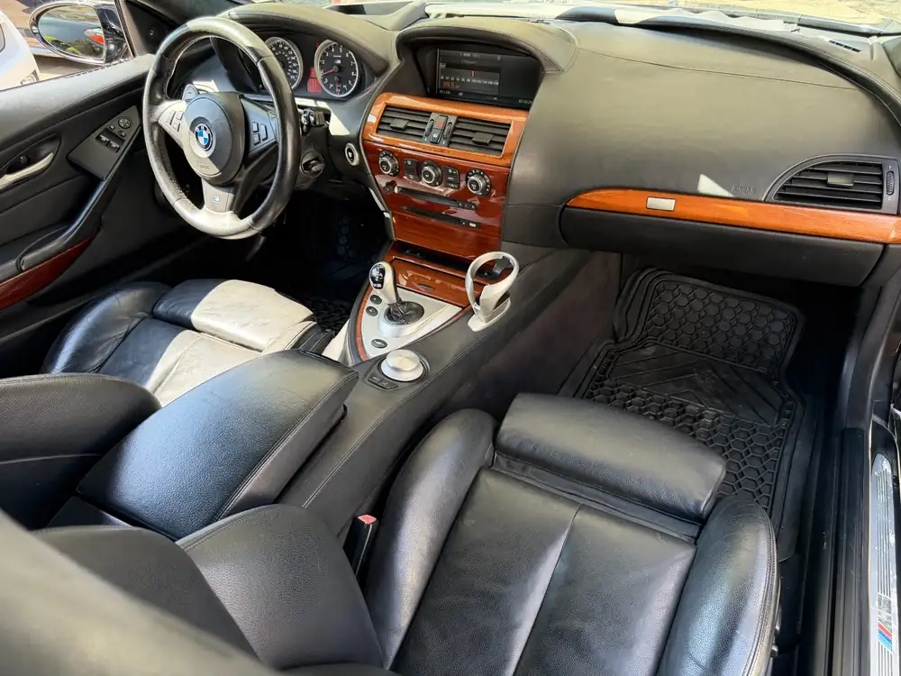BMW M6 V10 2006 photo 36