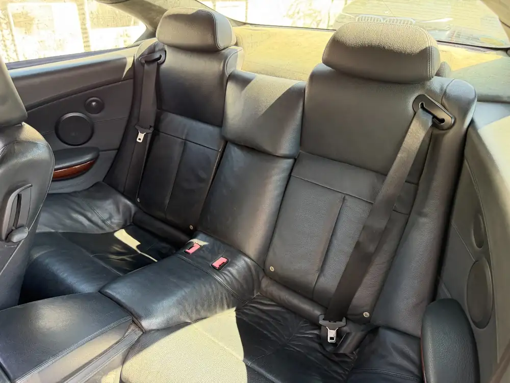 BMW M6 V10 2006 photo 37