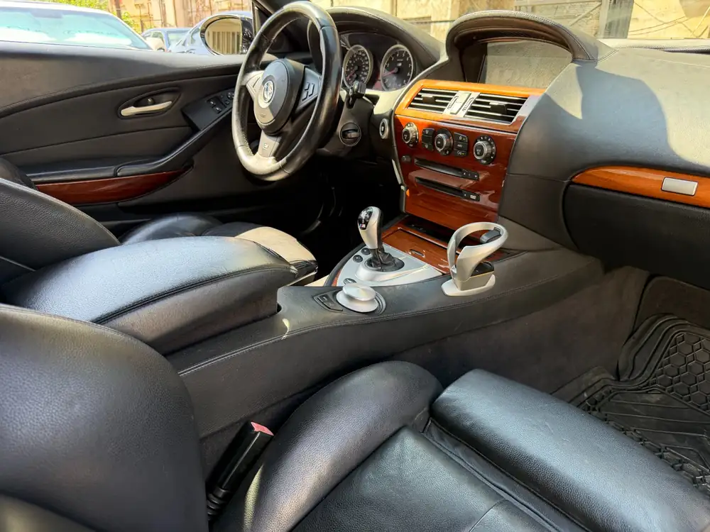 BMW M6 V10 2006 photo 44