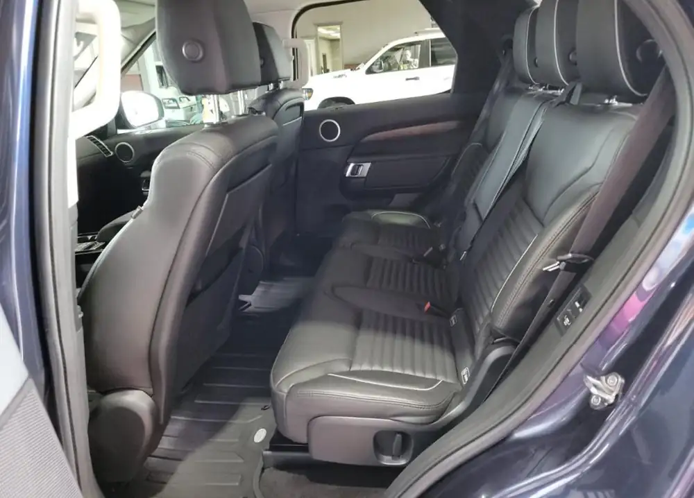 Land Rover Discovery V6 HSE 2018 photo 9
