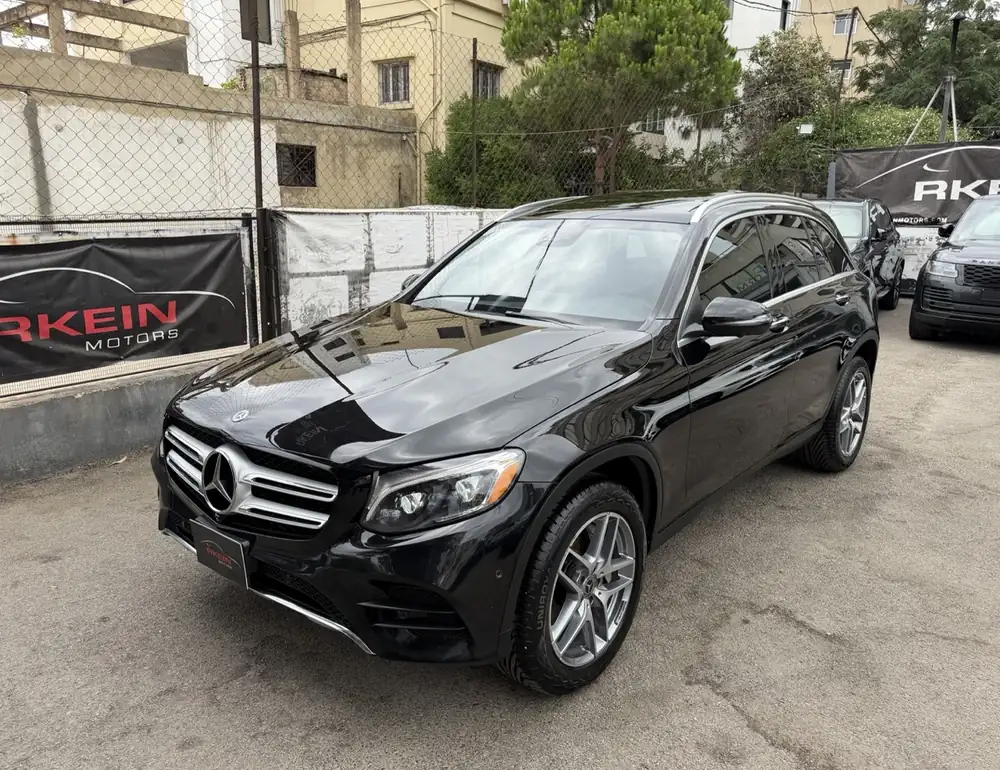 Mercedes-Benz GLC 300 4Matic AMG 2018 photo 3