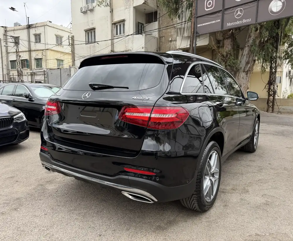 Mercedes-Benz GLC 300 4Matic AMG 2018 photo 12