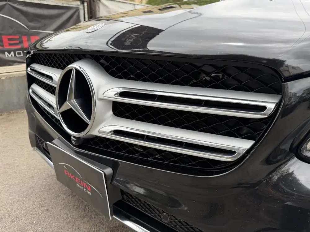 Mercedes-Benz GLC 300 4Matic AMG 2018 photo 15