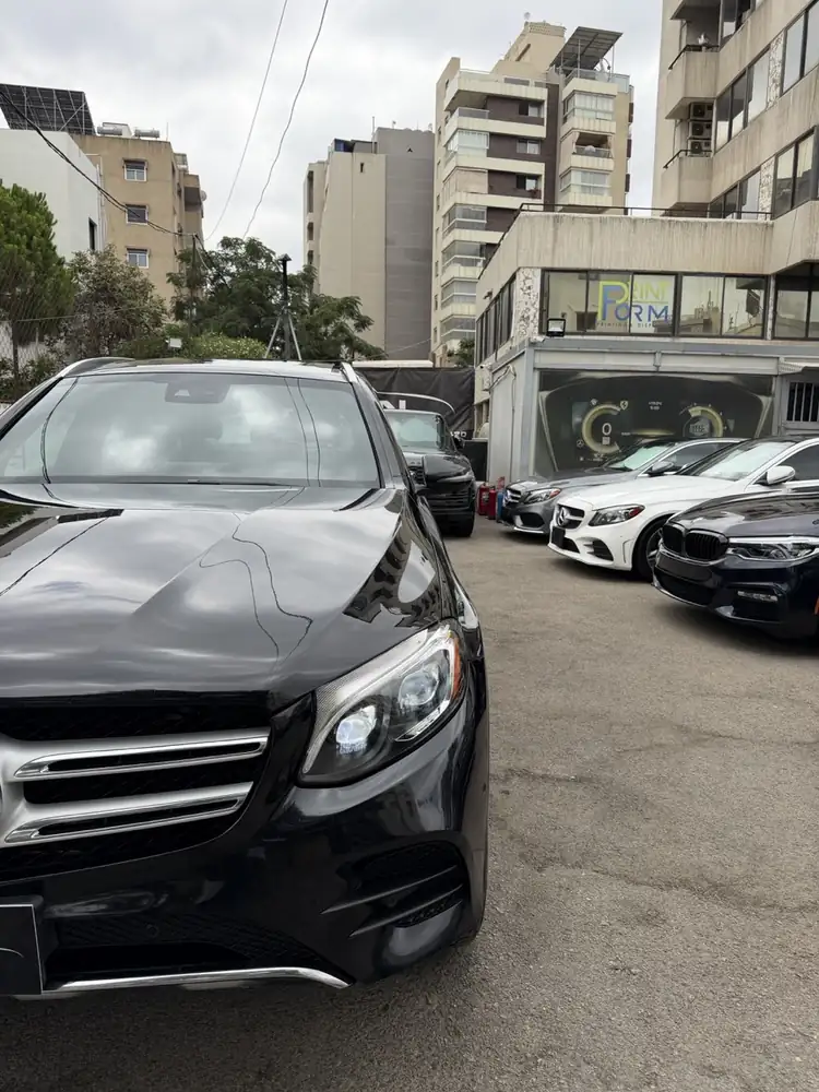 Mercedes-Benz GLC 300 4Matic AMG 2018 photo 19