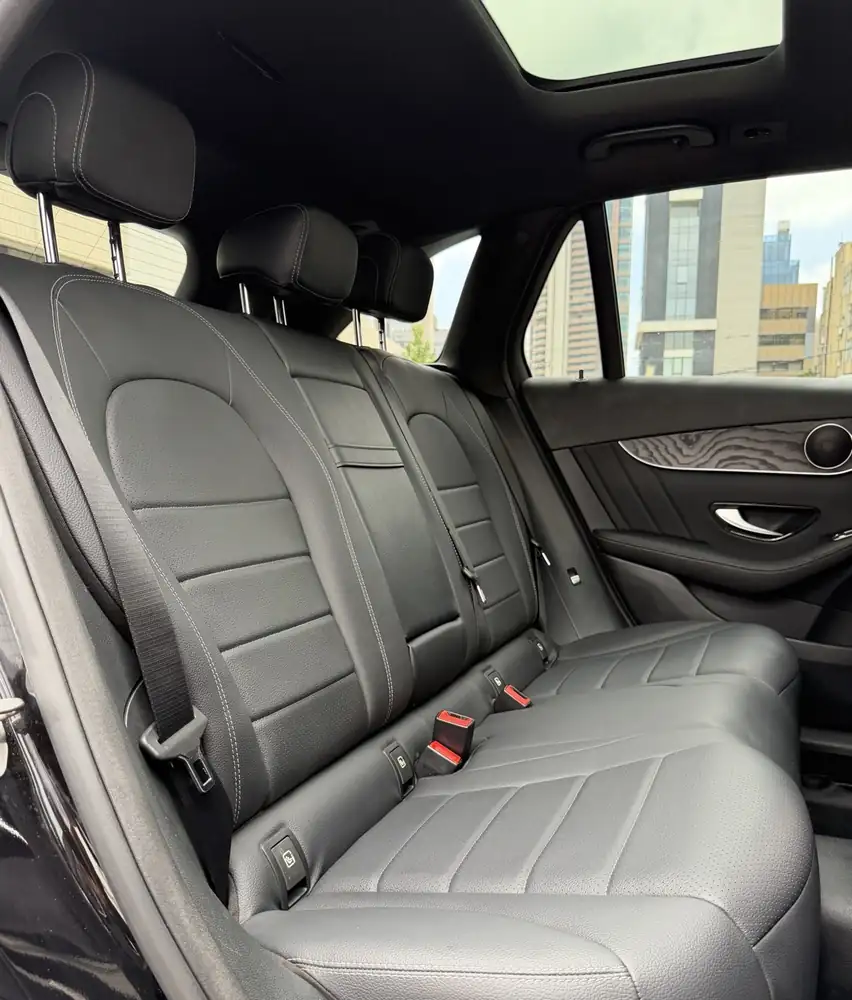 Mercedes-Benz GLC 300 4Matic AMG 2018 photo 42
