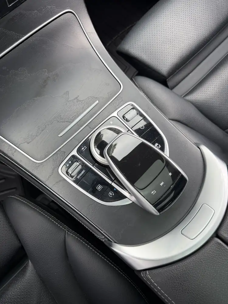 Mercedes-Benz GLC 300 4Matic AMG 2018 photo 49