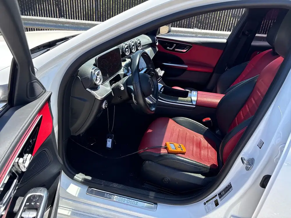 Mercedes-Benz C300 AMG 2022 photo 9
