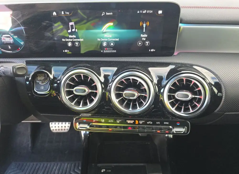 Mercedes-Benz CLA 250 AMG 2020 photo 13