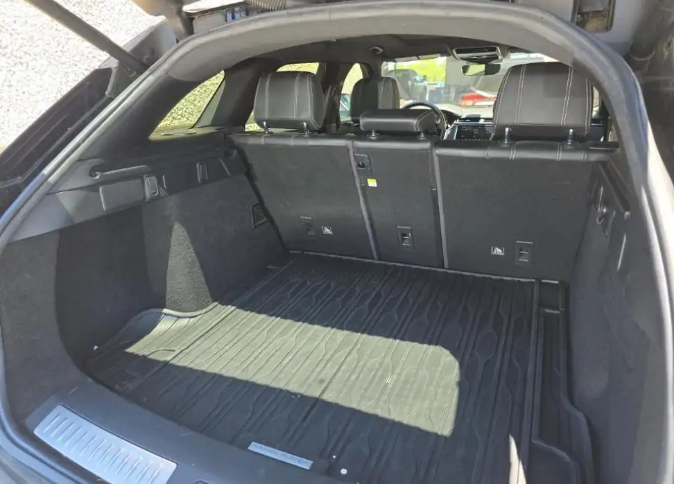 Range Rover Velar P380 R-Dynamic SE V6 2018 photo 16
