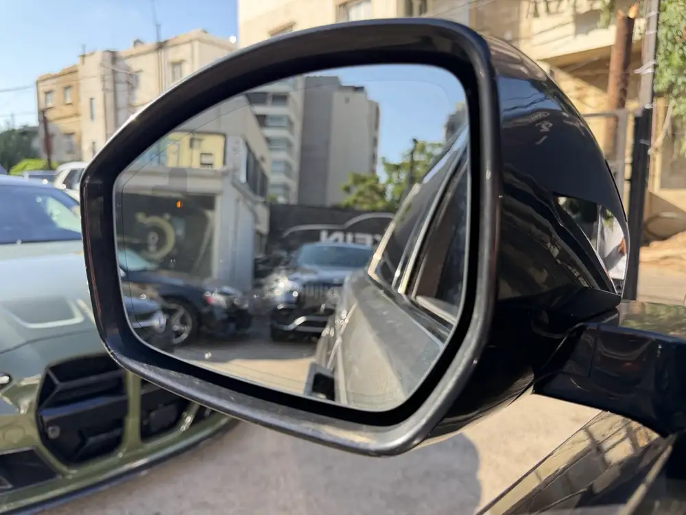 Range Rover Velar P380 S 2018 photo 35