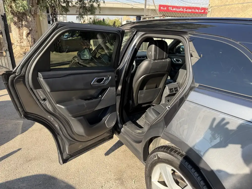 Range Rover Velar P380 S 2018 photo 37