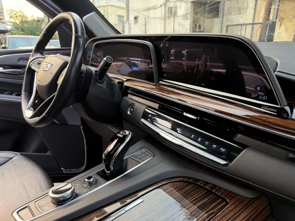 Cadillac Escalade 600 Sport 2022 photo 106