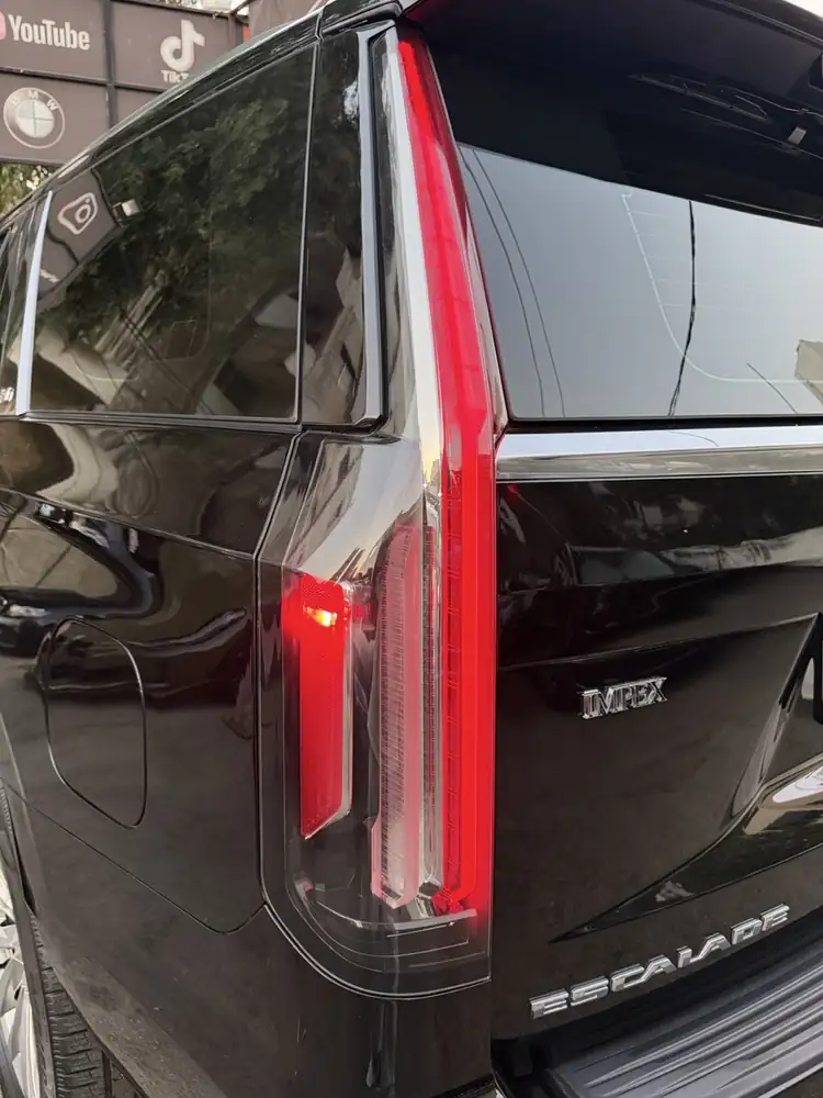 Cadillac Escalade 600 Sport 2022 photo 30