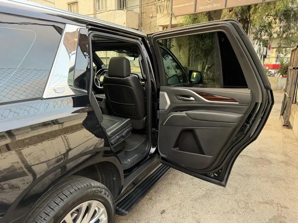 Cadillac Escalade 600 Sport 2022 photo 43
