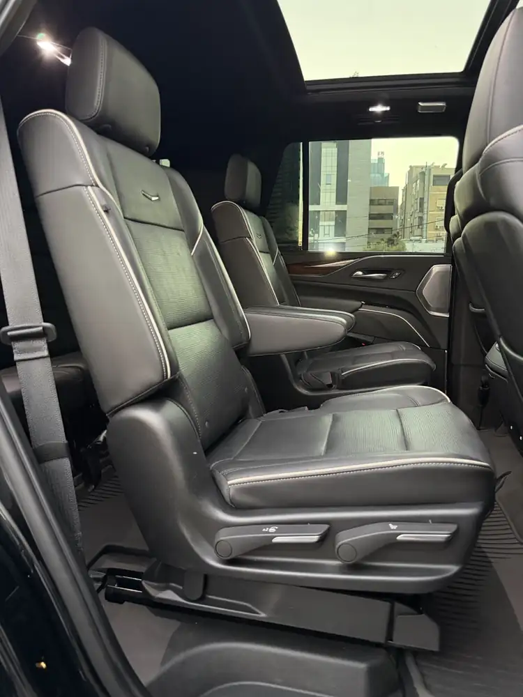Cadillac Escalade 600 Sport 2022 photo 47