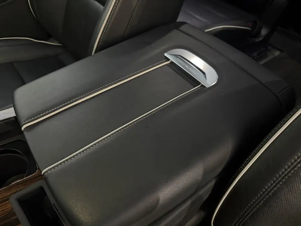 Cadillac Escalade 600 Sport 2022 photo 68