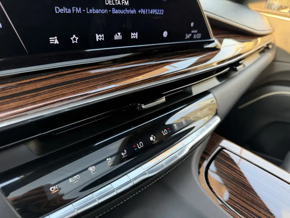 Cadillac Escalade 600 Sport 2022 photo 94