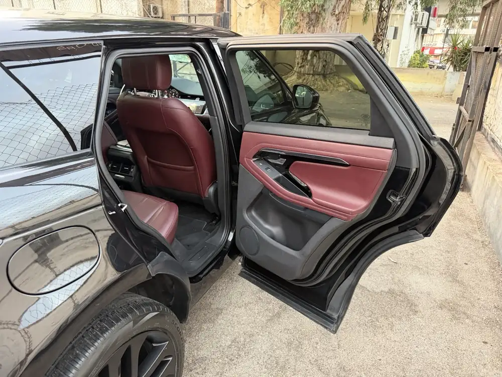 Range Rover Evoque SE 2020 photo 38