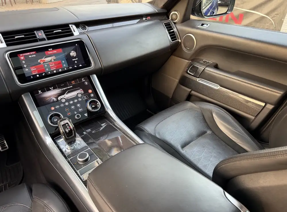 Range Rover Sport SVR 2018 photo 56