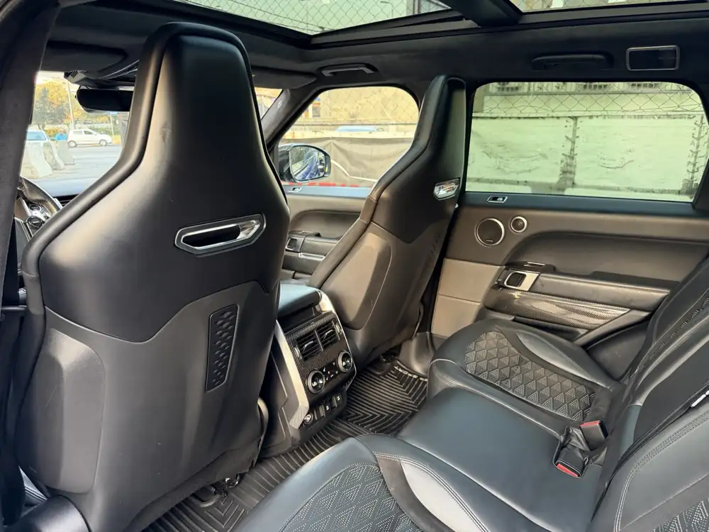 Range Rover Sport SVR 2018 photo 59