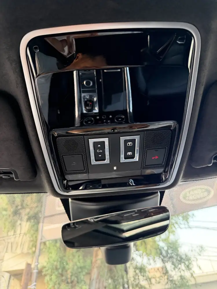 Range Rover Sport SVR 2018 photo 73