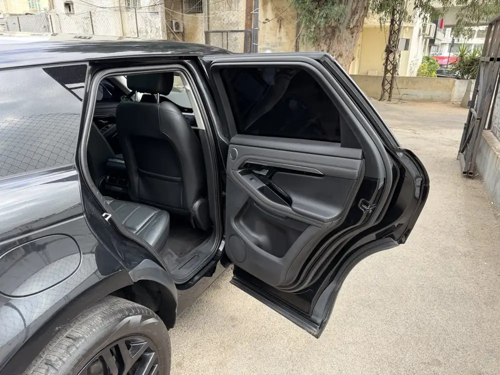Range Rover Evoque S 2020 photo 36