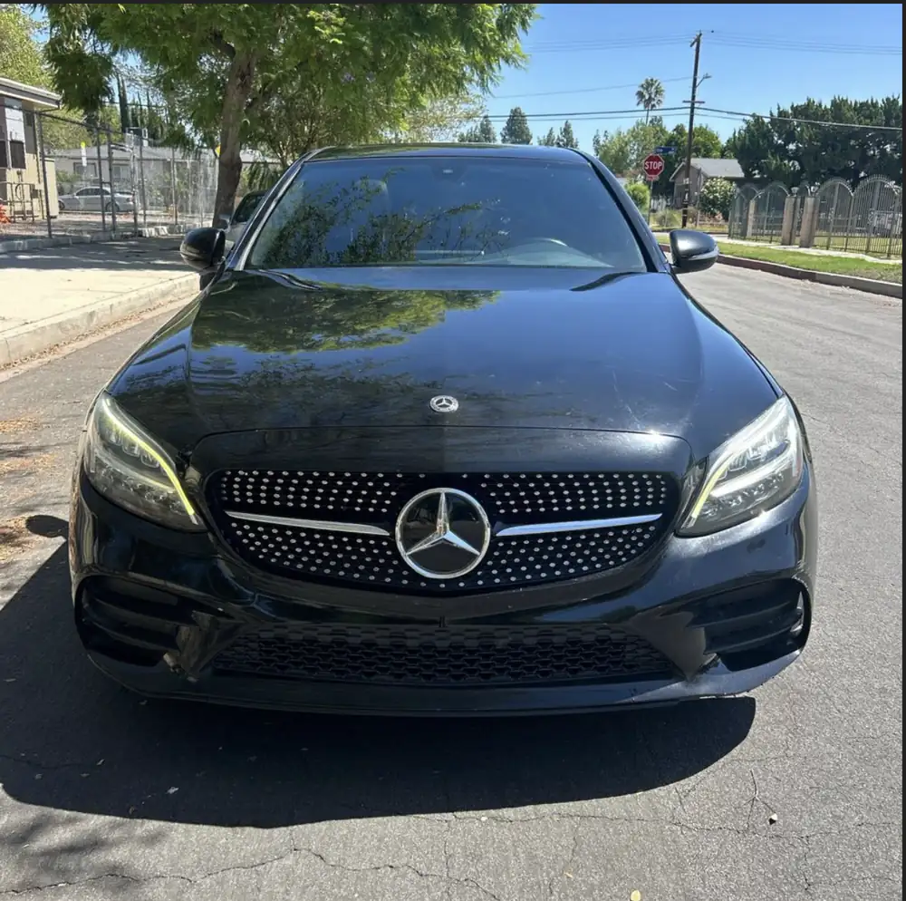 Mercedes-Benz C300 AMG 2019 photo 2