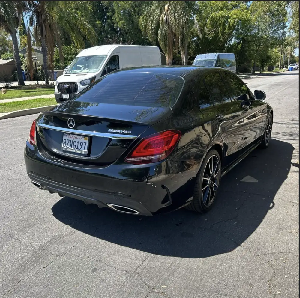 Mercedes-Benz C300 AMG 2019 photo 4