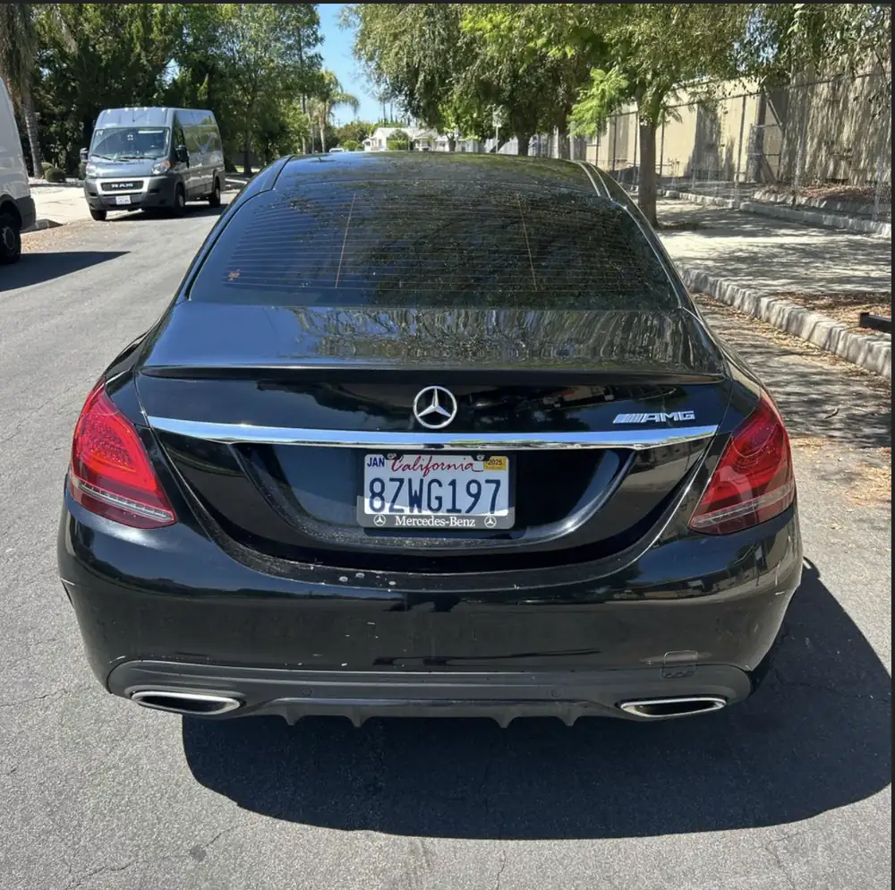 Mercedes-Benz C300 AMG 2019 photo 6