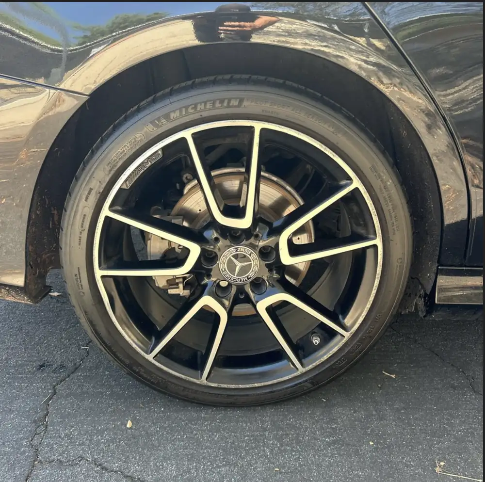 Mercedes-Benz C300 AMG 2019 photo 9