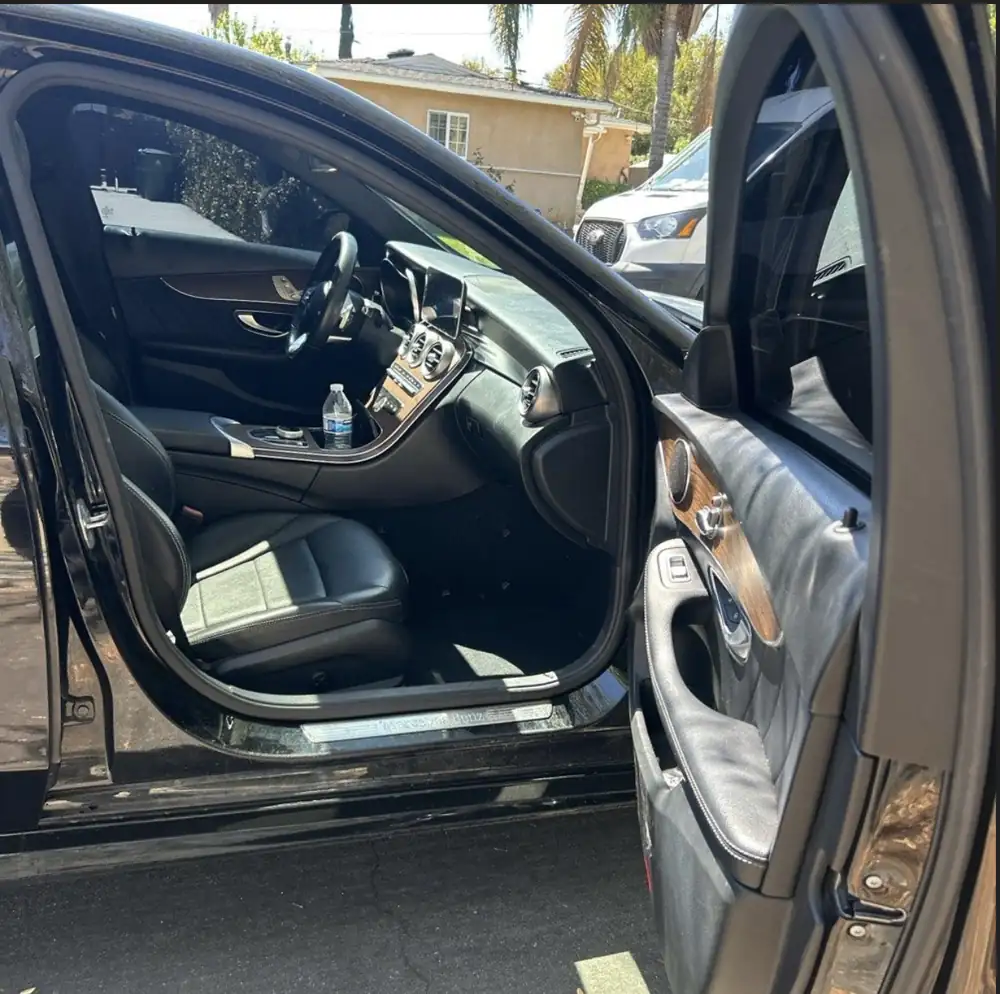 Mercedes-Benz C300 AMG 2019 photo 16