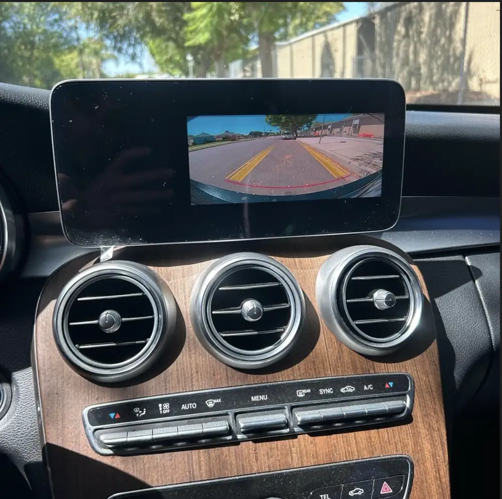 Mercedes-Benz C300 AMG 2019 photo 21