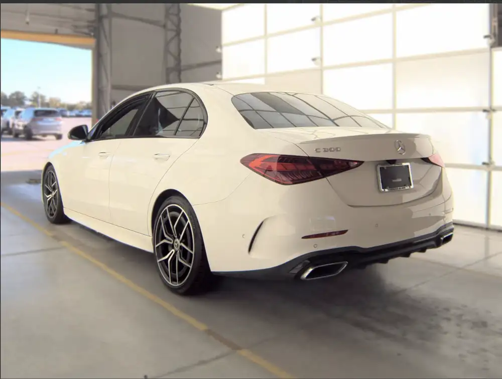 Mercedes-Benz C300 AMG 2022 photo 5