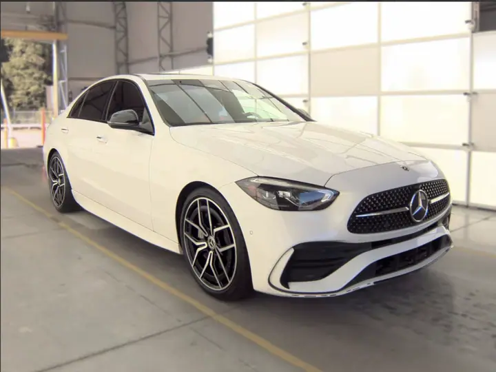Mercedes-Benz C300 AMG 2022