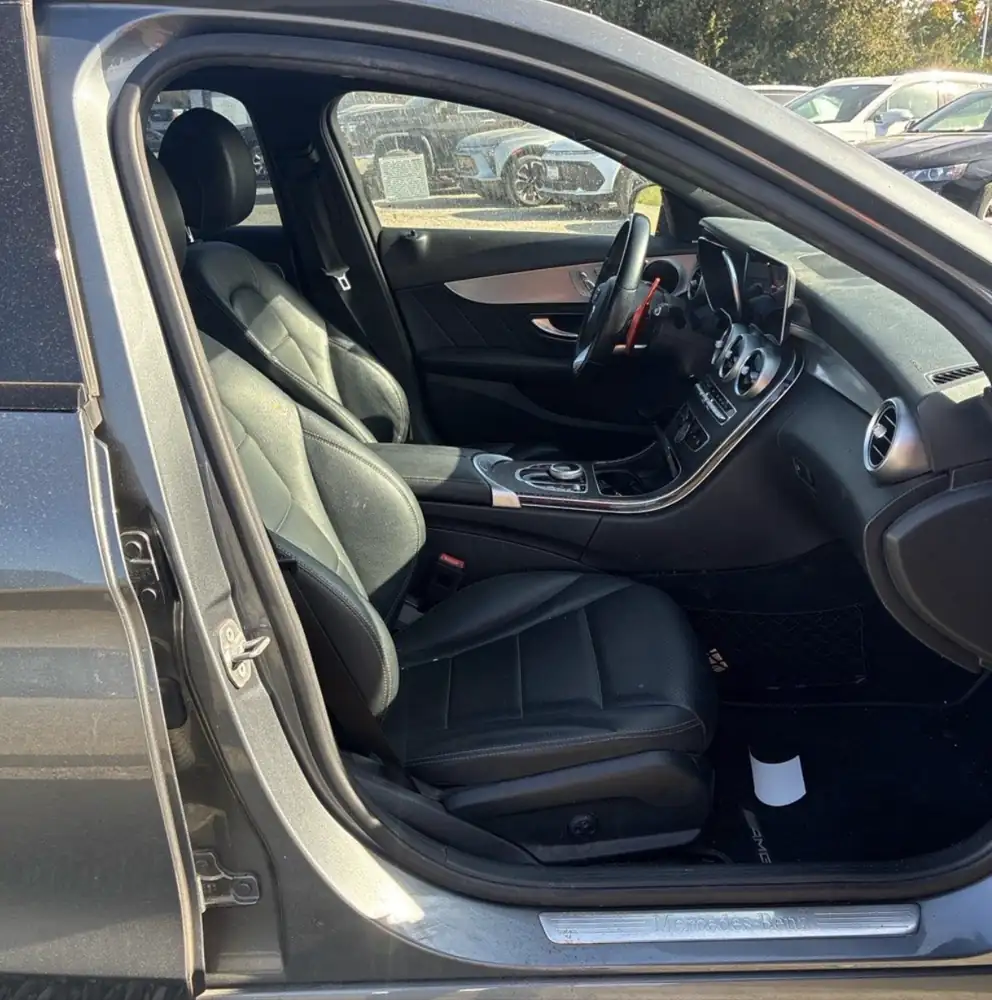 Mercedes-Benz C300 AMG 2020 photo 8