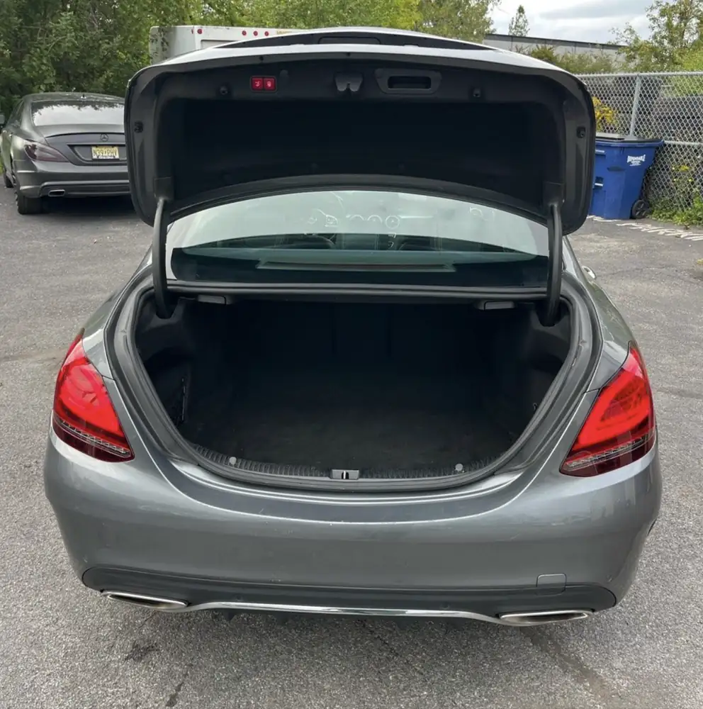 Mercedes-Benz C300 AMG 4Matic 2020 photo 30