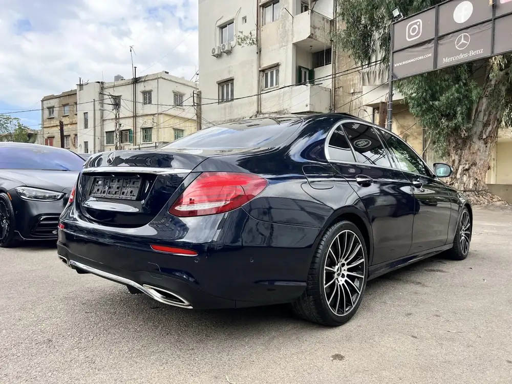 Mercedes-Benz E300 AMG 2017 photo 9